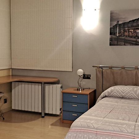Alojamiento Villa Moles 萨洛 外观 照片
